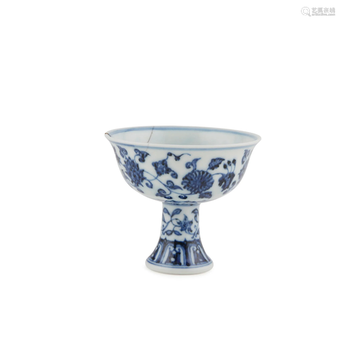 BLUE AND WHITE STEM CUP MING DYNASTY OR LATER