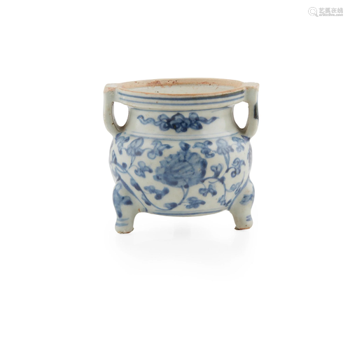 BLUE AND WHITE TRIPOD CENSER MING DYNASTY