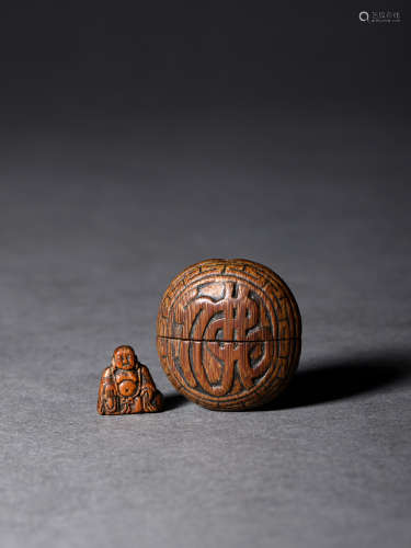 清代 竹雕弥勒佛及圆形佛龛