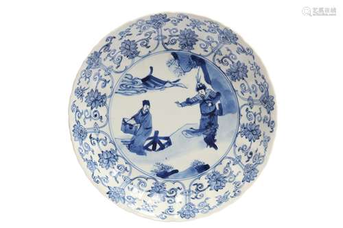 A CHINESE BLUE AND WHITE 'ROMANCE OF THE THREE KINGDOMS' DIS...