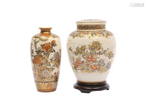 A LARGE SATSUMA TEA CADDY AND A VASE.