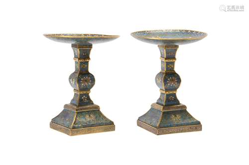 A PAIR OF CHINESE CLOISONNE ENAMEL 'BAJIXIANG' STANDS.