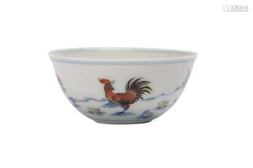 A CHINESE DOUCAI CHICKEN CUP.