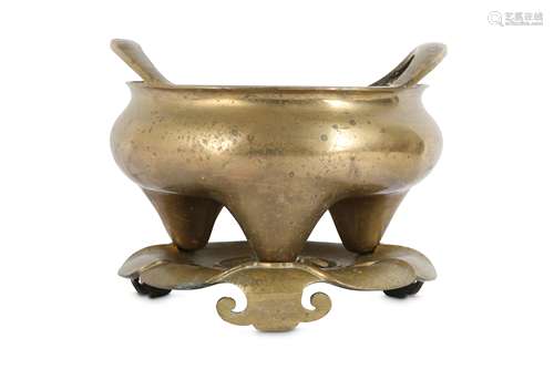 A MASSIVE CHINESE BRONZE TRIPOD INCENSE BURNER AND STAND.