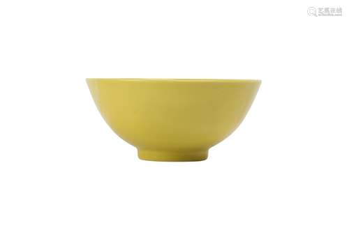 A CHINESE LEMON-YELLOW GLAZED BOWL.A CHINESE LEMON-YELLOW GL...