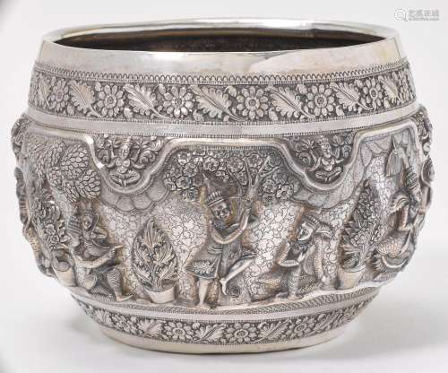 A LARGE SILVER BOWL.