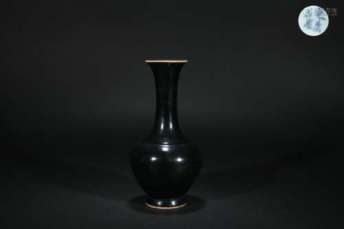 Mirror Black Glazed Vase