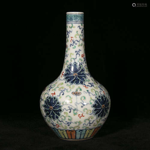 19th century dou cai porcelain vase