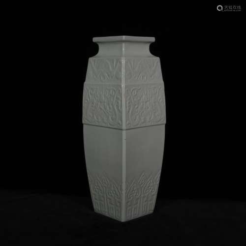 Qing style white glaze porcelain sqaure ZUN bottle