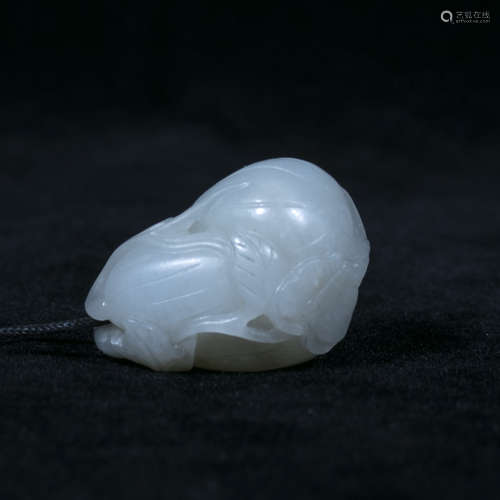 Qing jade carved decorative