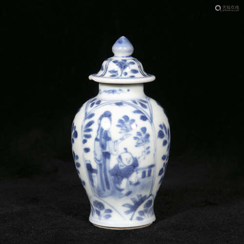 Qing Qianlong style blue and white porcelain vase