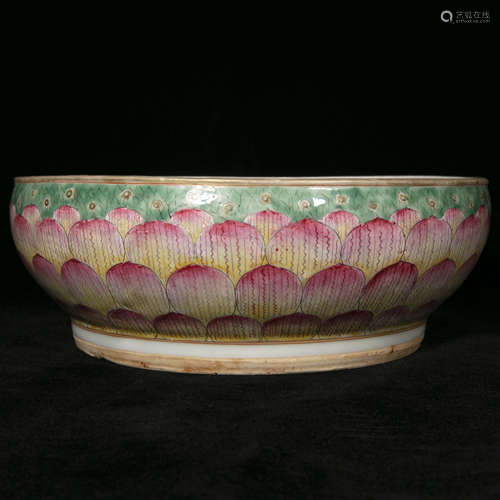 19th century famille rose porcelain bowl