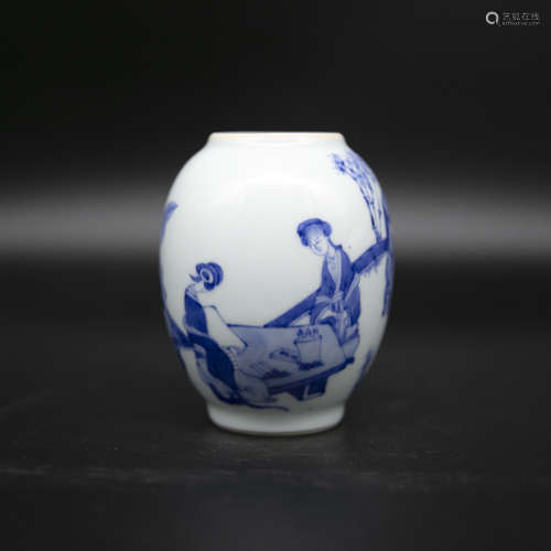 Qing kangxi style blue and white porcelain jar