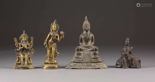 VIERTEILIGES KONVOLUT: BUDDHAS UND BODHISATTVAS