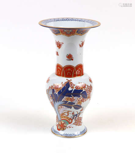 Vase mit Chinoiserien, Vista Alegre, Portugal