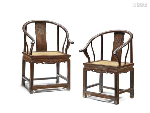 A FINE PAIR OF JICHIMU HORSESHOE-BACK ARMCHAIRS, QUANYI Mid ...