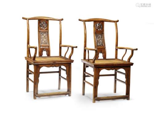 A PAIR OF ELMWOOD YOKEBACK ARMCHAIRS 19th century (2)