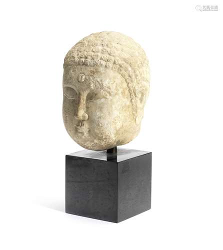 A RARE MARBLE HEAD OF BUDDHA Northern Qi Dynasty (2)