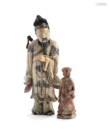 A SOAPSTONE FIGURE OF LÜ DONGBIN 17th/18th century (2)