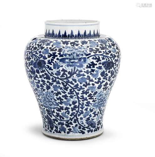 A LARGE BLUE AND WHITE 'PEONY-SCROLL' JAR Kangxi (3)