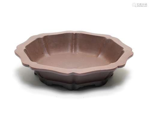 A RARE LARGE BROWN LACQUER MALLOW-SHAPED BASIN Late Ming Dyn...