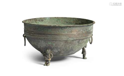 A RARE LARGE ARCHAIC BRONZE TRIPOD BASIN Han Dynasty