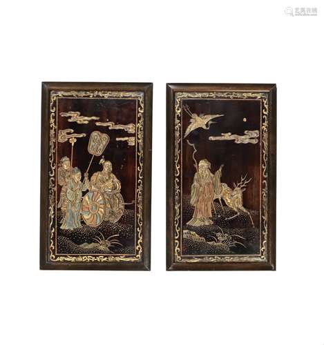 A PAIR OF COROMANDEL LACQUER DOUBLE-SIDED PANELS Kangxi (2)