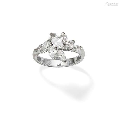 DIAMOND CLUSTER RING