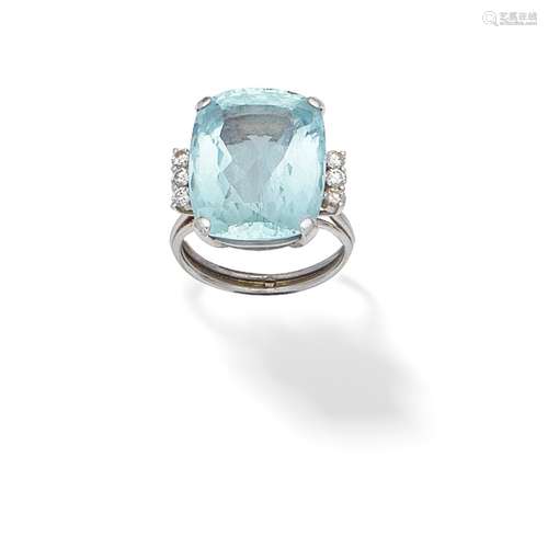 AQUAMARINE AND DIAMOND RING