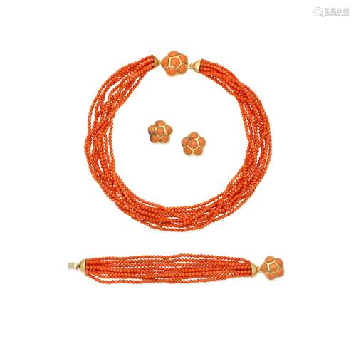 CORAL MULTI-STRAND NECKLACE, BRACELET AND EARRING SUITE (3)