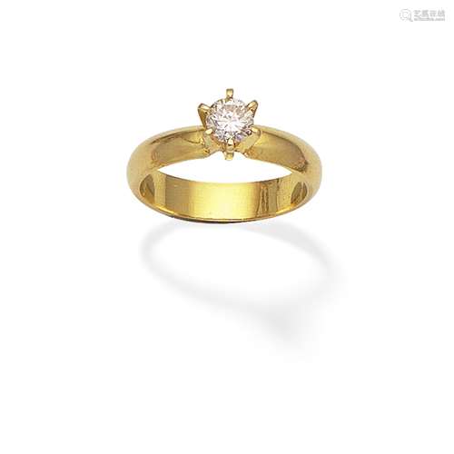 DIAMOND SINGLE-STONE RING