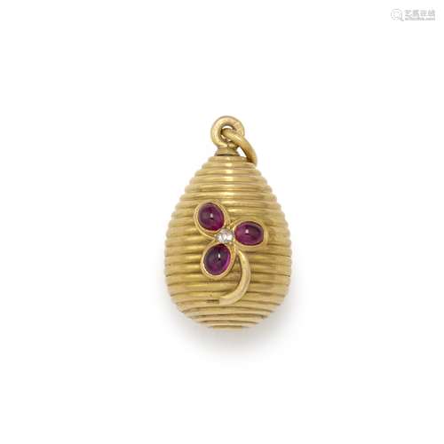 A jewelled gold miniature egg pendantFabergé, workmaste...