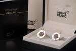 MONTBLANC. Paire de boutons de manchettes en acier, la plati...