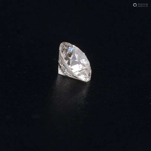 Diamant rond taille brillant sur papier. Poids : 0,13 ct