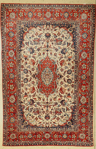 Isfahan antique, Persia, around 1900, wool on cotton