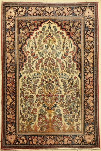 Isfahan fine antique, Persia, late 19th century