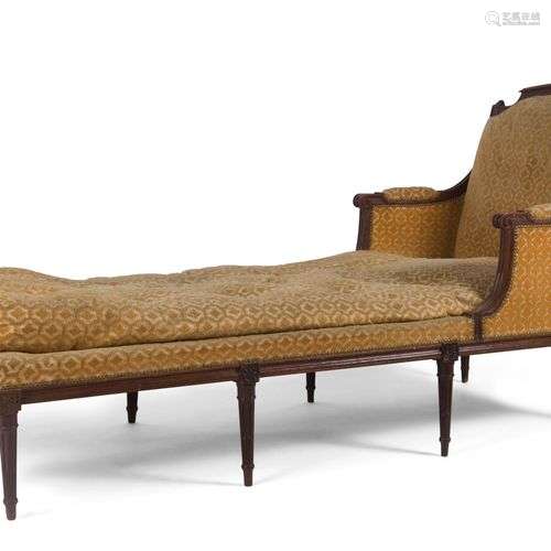 CHAISE LONGUE EN HETRE TEINTE à dossier plat et échancré dan...