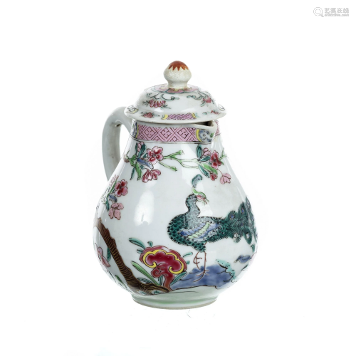 Peacock milk jug in chinese porcelain, Yonghzeng