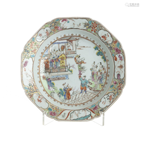 'Mandarin' octagonal deep plate in Chinese porcelain,