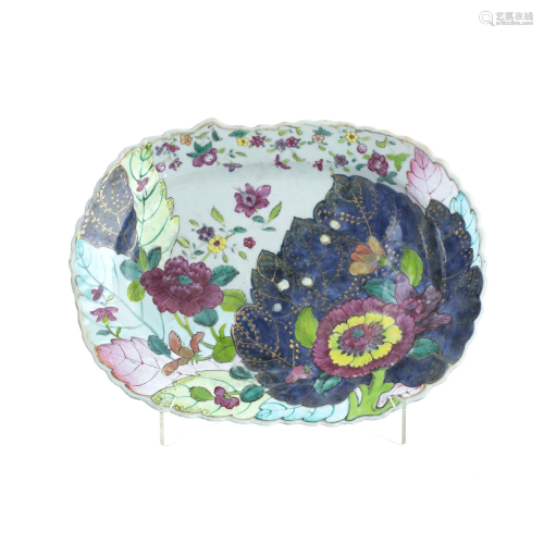 Chinese porcelain 'tobacco leaf' platter, Qianlong