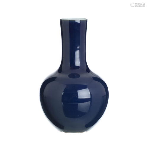 Chinese porcelain cobalt blue vase