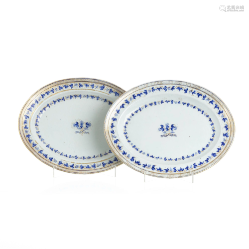 Pair of Chinese porcelain platters, Jiaqing