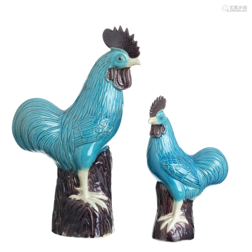 Two chinese porcelain roosters