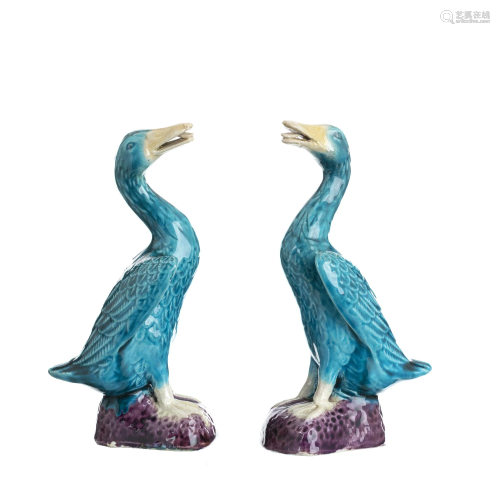 Pair of ducks in chinese porcelain