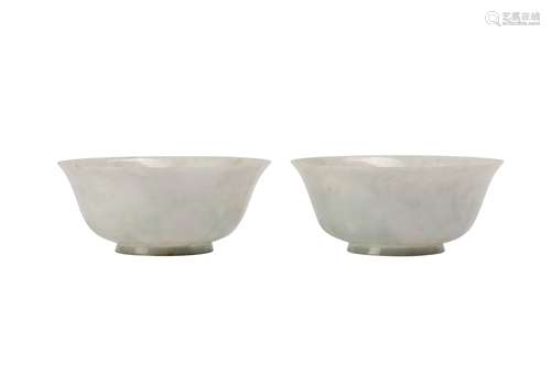 A PAIR OF CHINESE APPLE-GREEN JADEITE BOWLS.