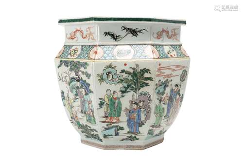 A CHINESE FAMILLE VERTE OCTAGONAL 'EIGHT IMMORTALS' FISHBOWL...