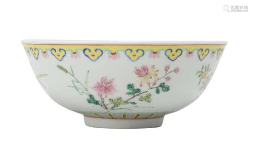 A CHINESE FAMILLE ROSE 'BLOSSOMS' BOWL.