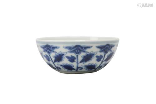 A CHINESE BLUE AND WHITE 'BLOSSOMS' BOWL.