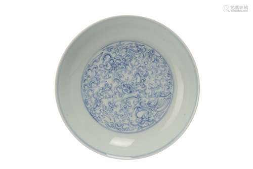 A CHINESE BLUE AND WHITE 'LOTUS AND PHOENIX' DISH.