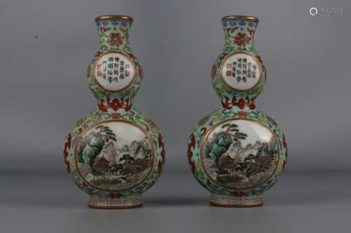 Paire de vase en porcelaine polychrome(Fencai)